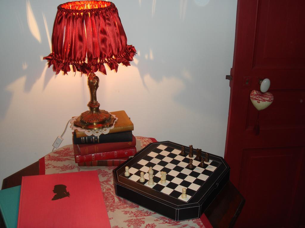 La Maison De Justine Murat (Cantal) Bagian luar foto