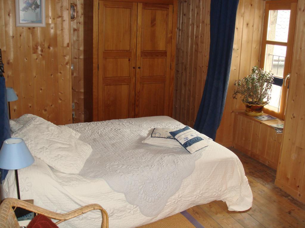 La Maison De Justine Murat (Cantal) Bagian luar foto