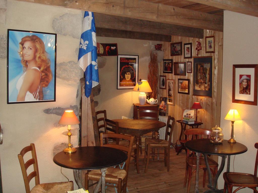 La Maison De Justine Murat (Cantal) Bagian luar foto
